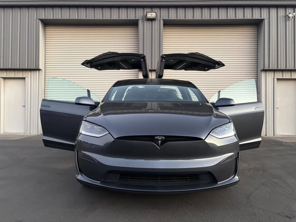 2023 Tesla Model X - Image 6 of 15