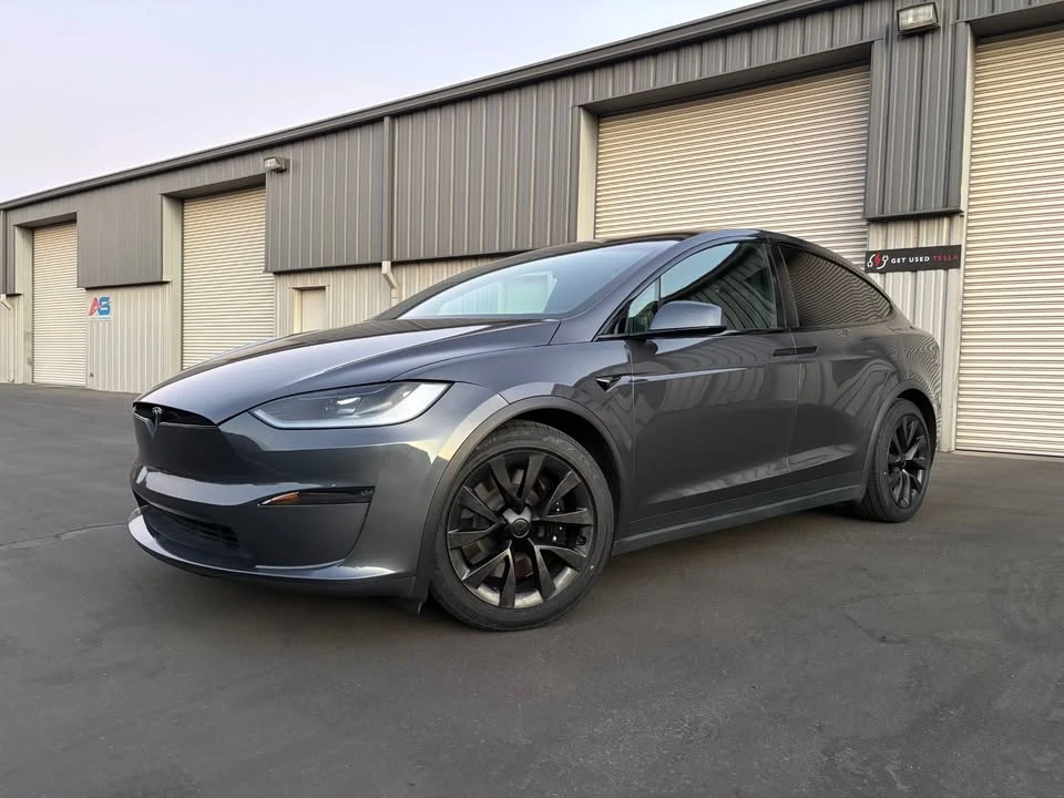 2023 Tesla Model X - Image 5 of 15