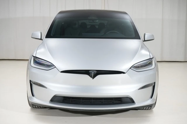2023 Tesla Model X - Image 9 of 21