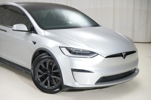 2023 Tesla Model X - Image 13 of 21