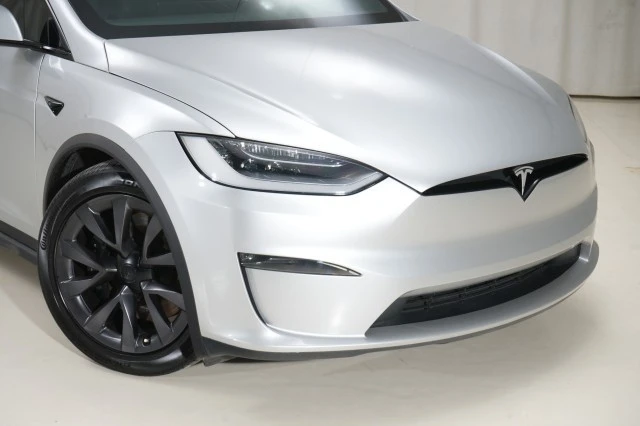2023 Tesla Model X - Image 11 of 21