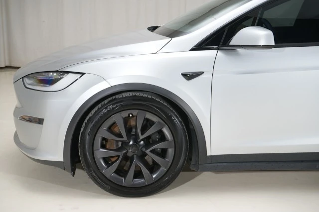 2023 Tesla Model X - Image 4 of 21