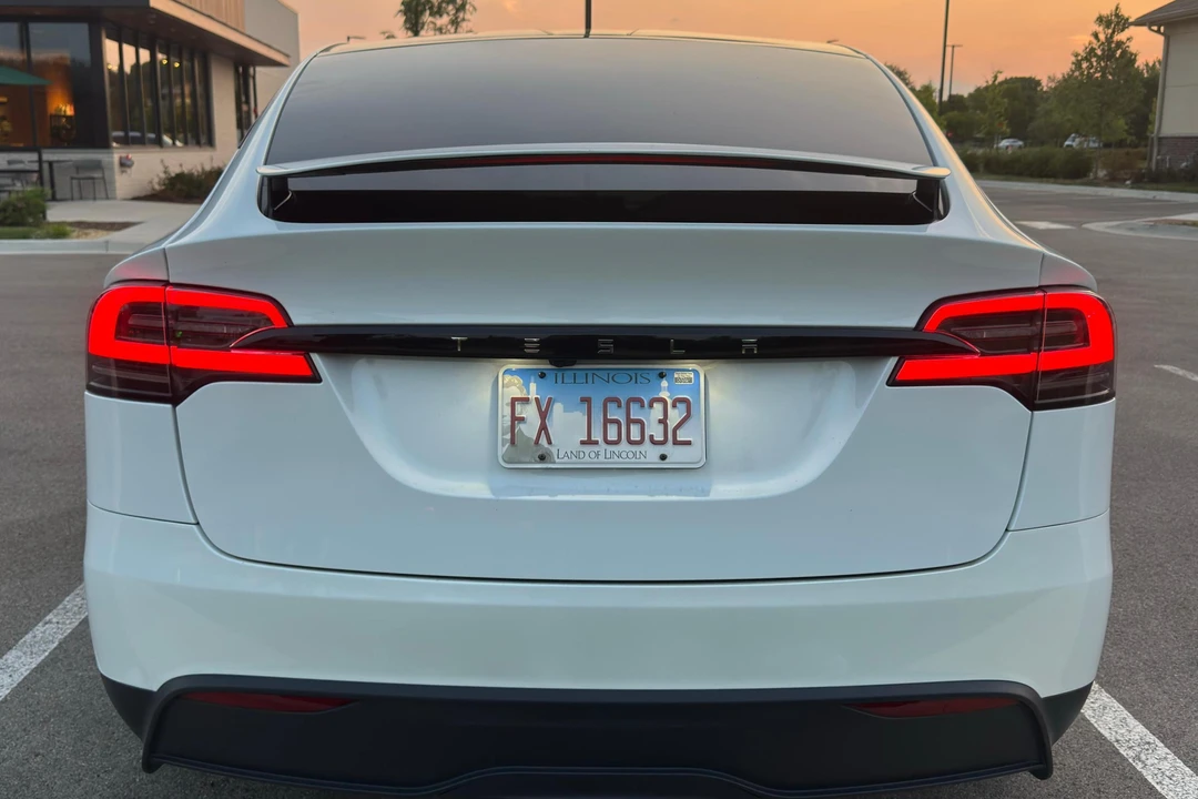 2023 Tesla Model X - Image 5 of 31