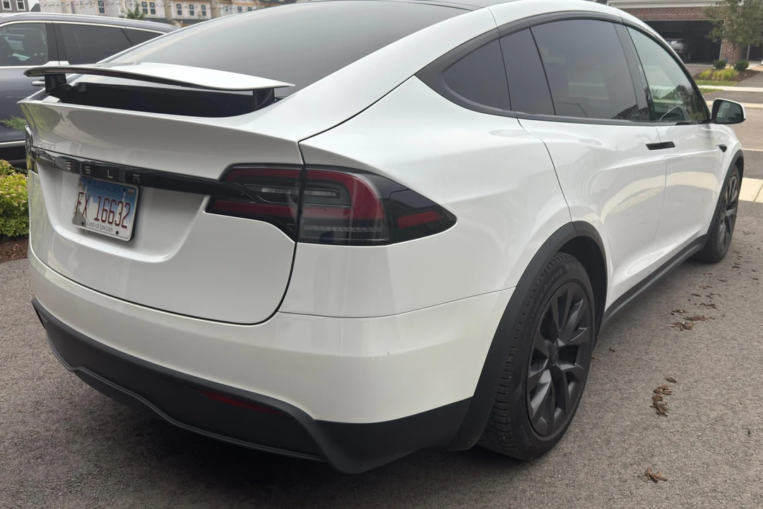 2023 Tesla Model X - Image 3 of 31