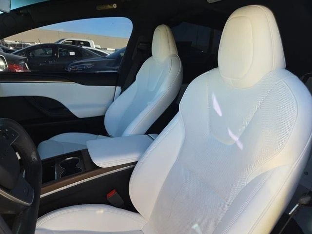 2023 Tesla Model X - Image 5 of 8