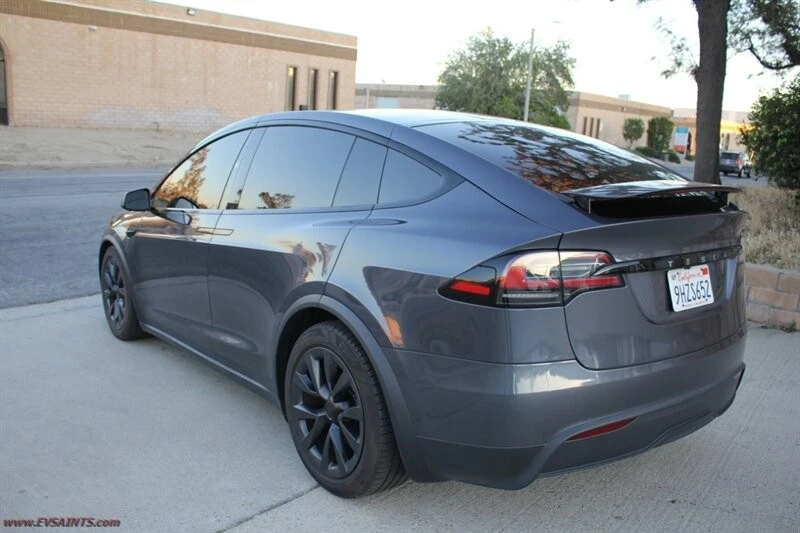 2023 Tesla Model X - Image 8 of 23