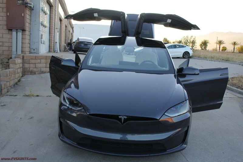 2023 Tesla Model X - Image 16 of 23