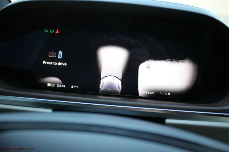 2023 Tesla Model X - Image 22 of 23