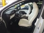2023 Tesla Model X - Image 6 of 7