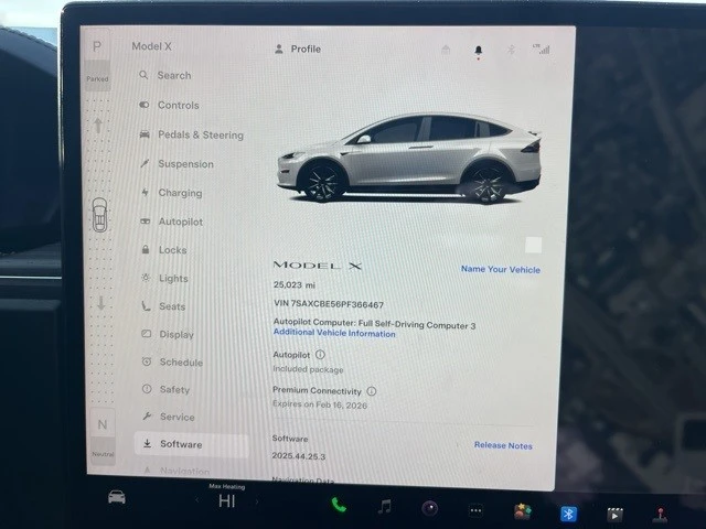 2023 Tesla Model X - Image 16 of 21