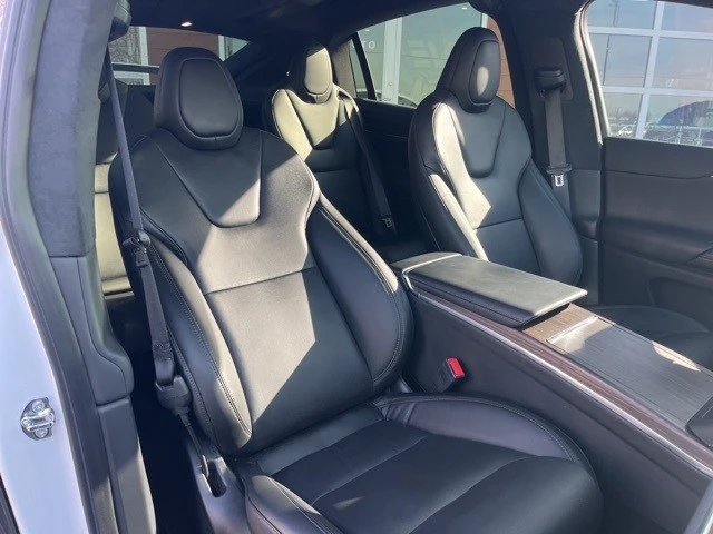 2023 Tesla Model X - Image 15 of 21