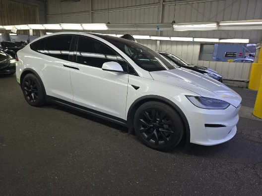 2023 Tesla Model X - Image 2 of 7