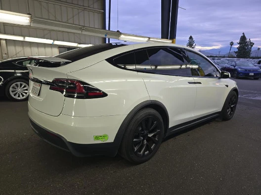 2023 Tesla Model X - Image 3 of 7
