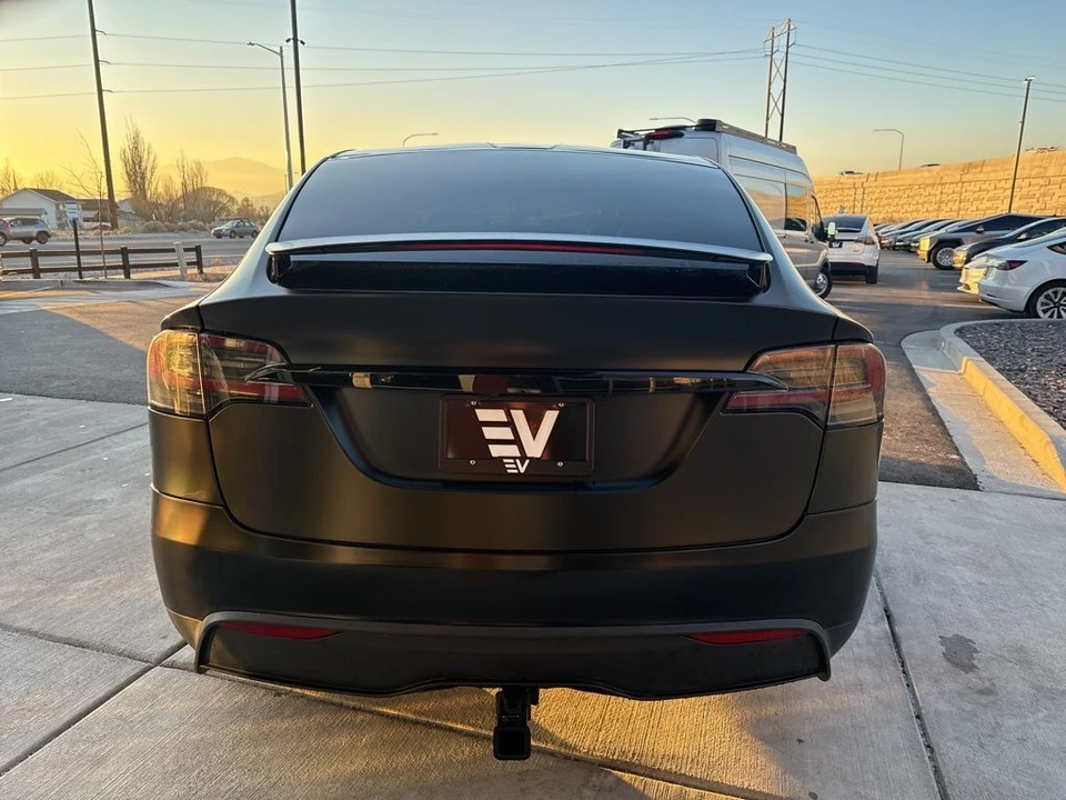 2023 Tesla Model X - Image 6 of 21
