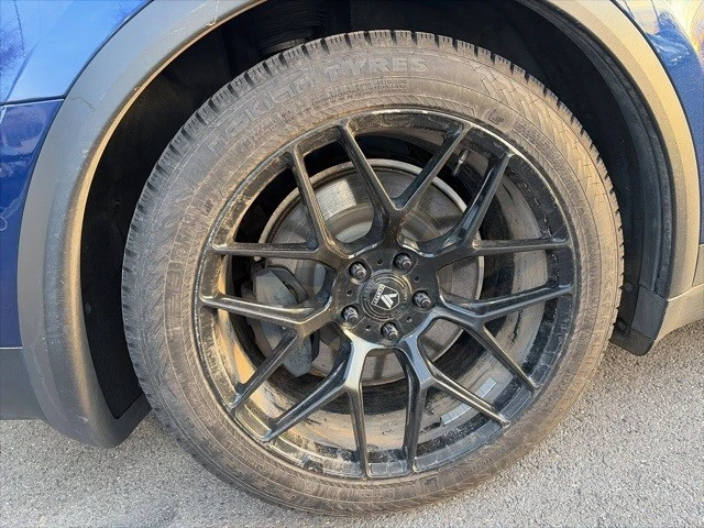 2023 Tesla Model X - Image 10 of 21