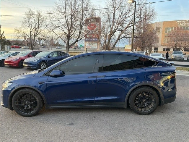2023 Tesla Model X - Image 5 of 21