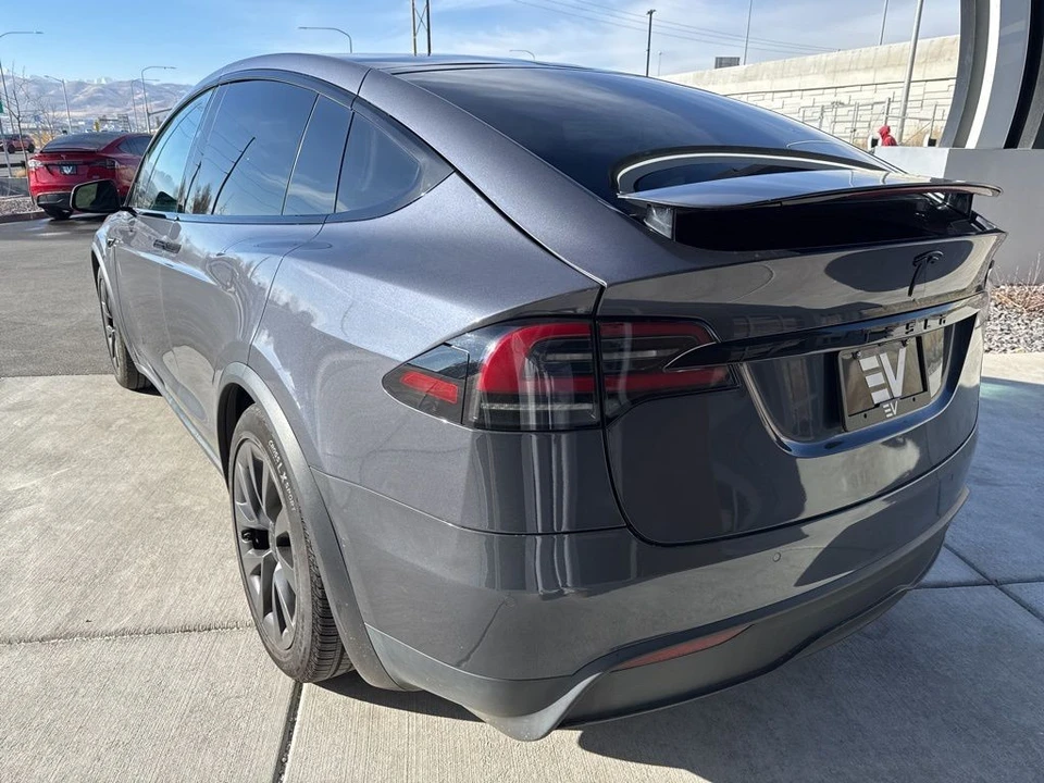 2023 Tesla Model X - Image 5 of 21