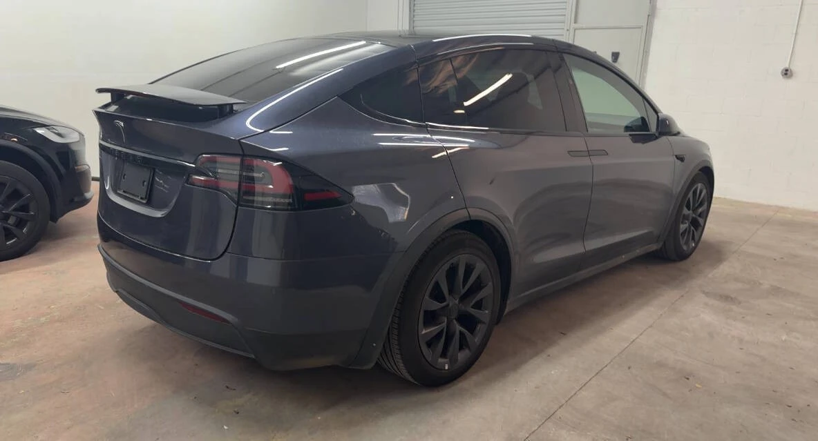 2023 Tesla Model X - Image 3 of 12