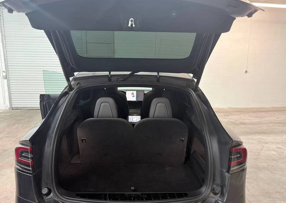 2023 Tesla Model X - Image 12 of 12