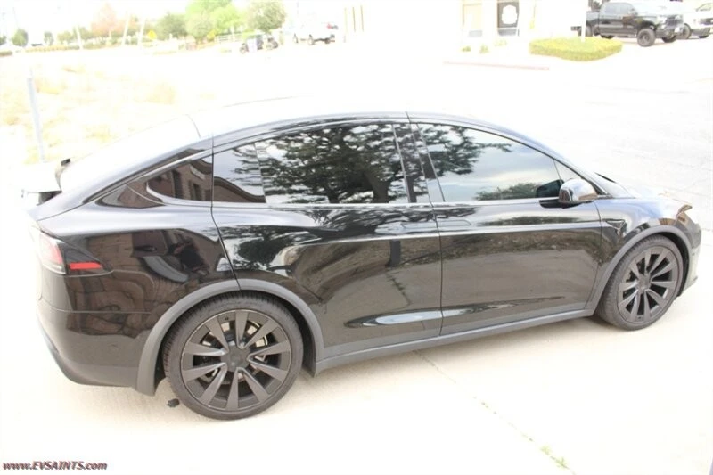 2023 Tesla Model X - Image 10 of 21