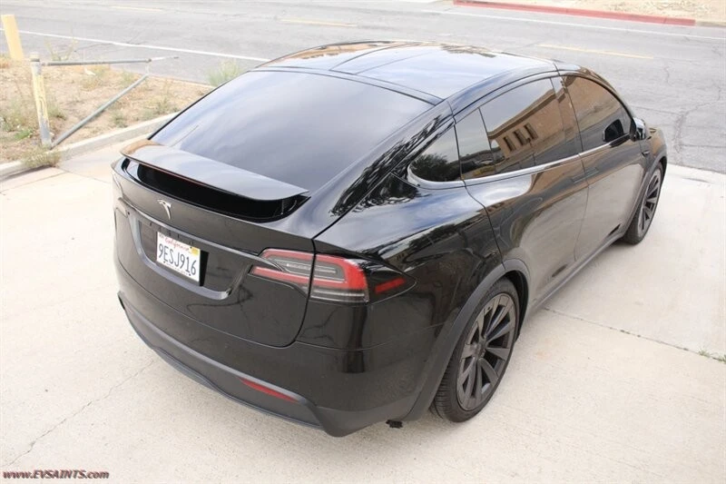 2023 Tesla Model X - Image 9 of 21