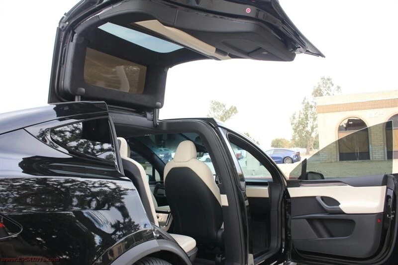 2023 Tesla Model X - Image 14 of 21