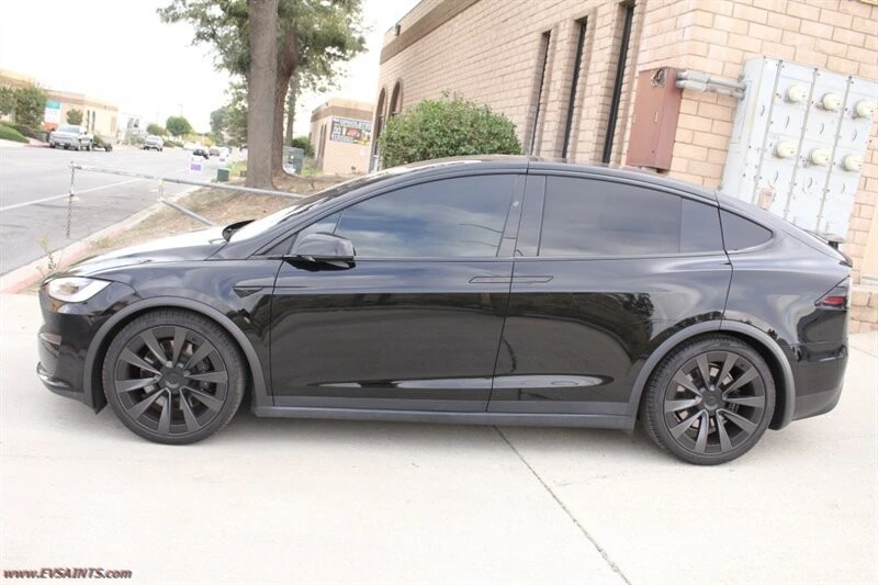 2023 Tesla Model X - Image 5 of 21
