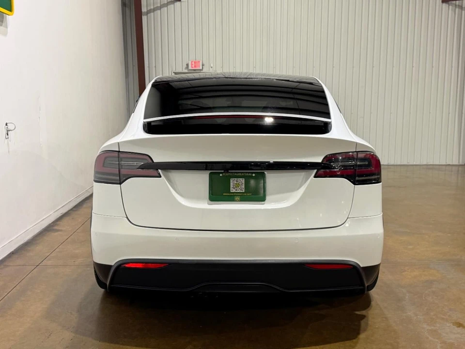 2023 Tesla Model X - Image 7 of 12