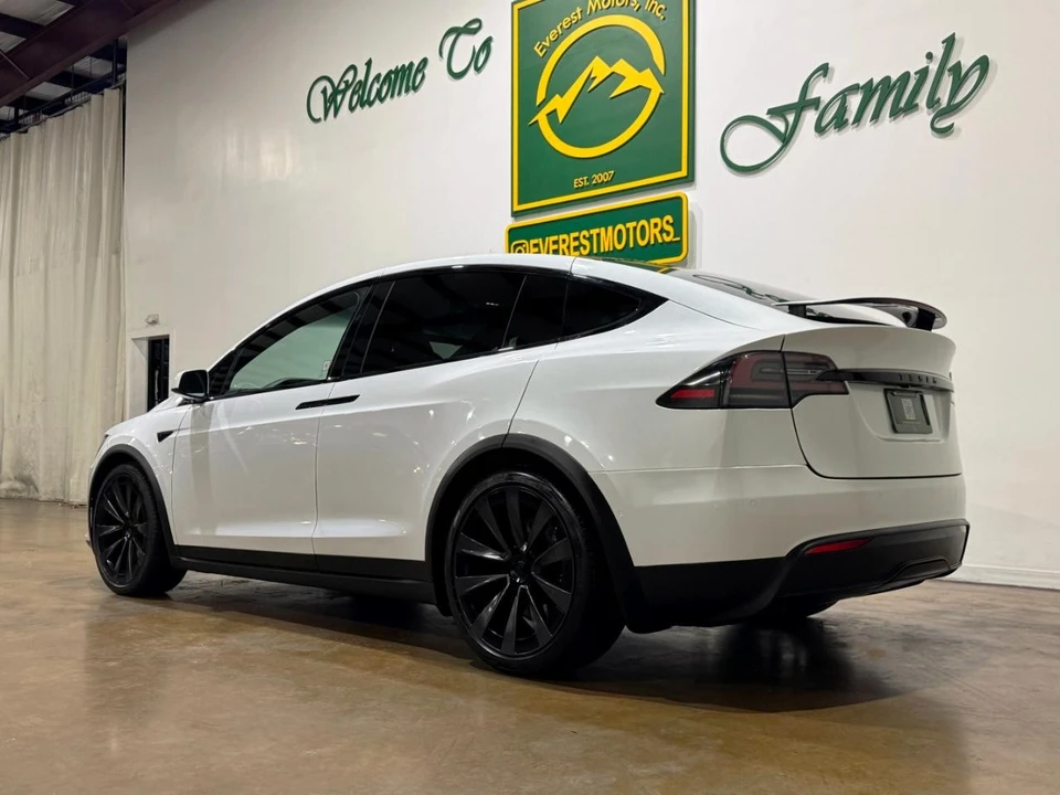 2023 Tesla Model X - Image 6 of 12