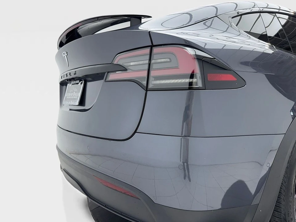 2023 Tesla Model X - Image 6 of 12