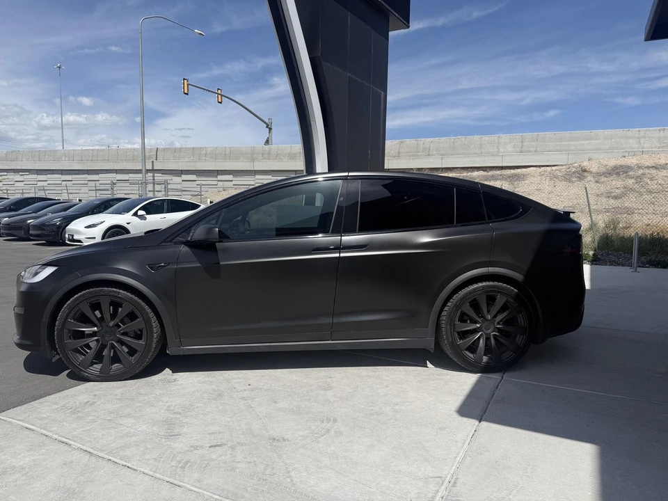 2023 Tesla Model X Plaid - Image 5 of 21