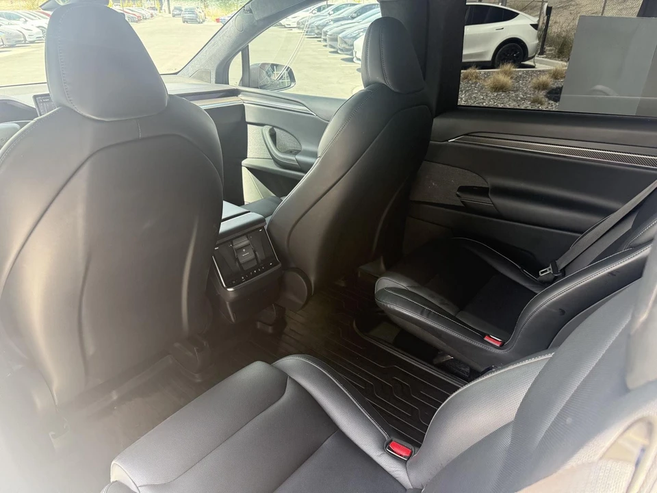2023 Tesla Model X Plaid - Image 15 of 21