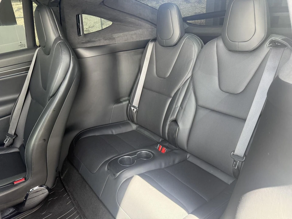 2023 Tesla Model X Plaid - Image 17 of 21