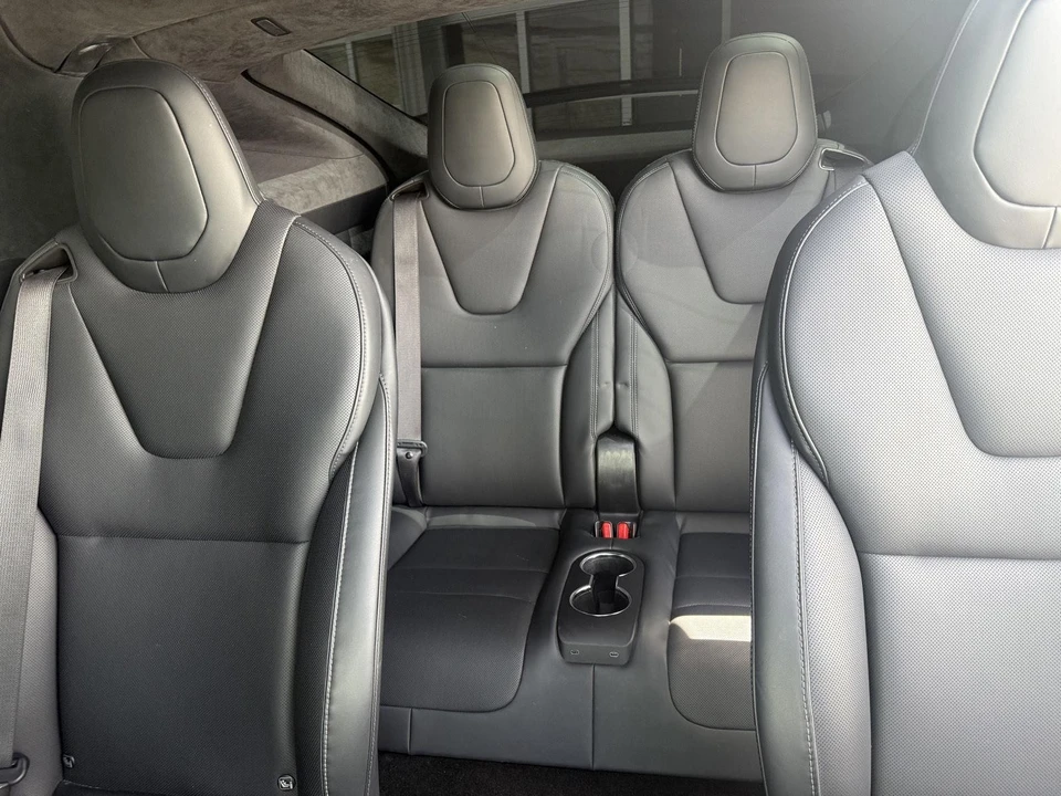 2023 Tesla Model X Plaid - Image 18 of 21