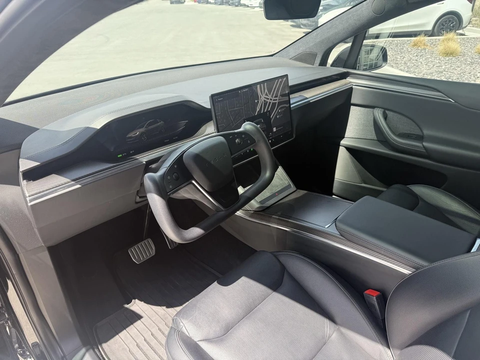 2023 Tesla Model X Plaid - Image 12 of 21