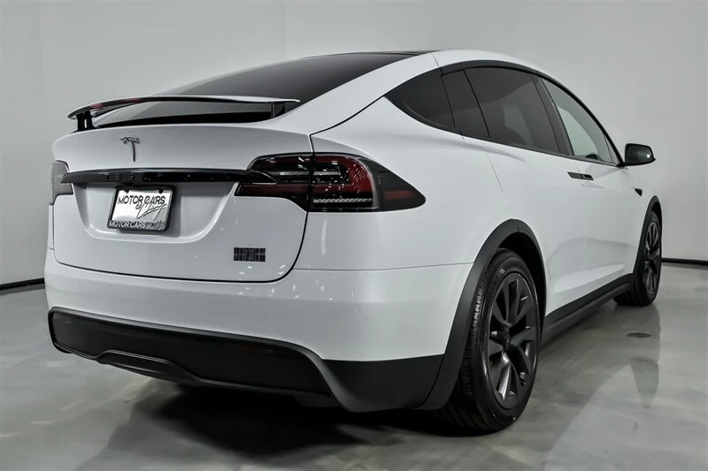 2023 Tesla Model X Plaid - Image 12 of 12