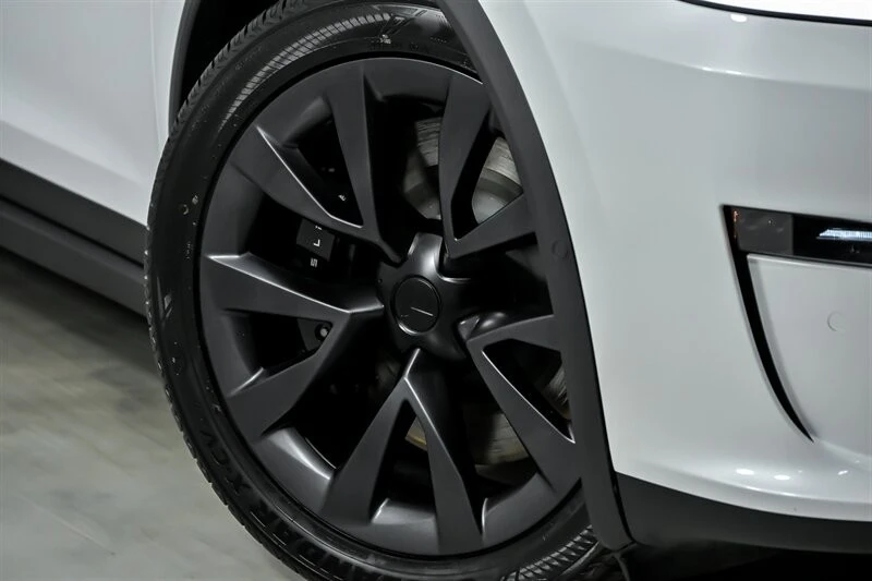 2023 Tesla Model X Plaid - Image 4 of 12