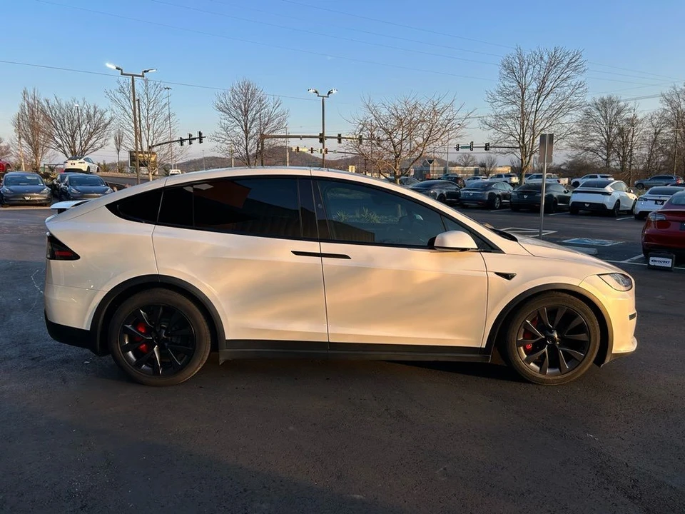 2023 Tesla Model X Plaid - Image 5 of 19