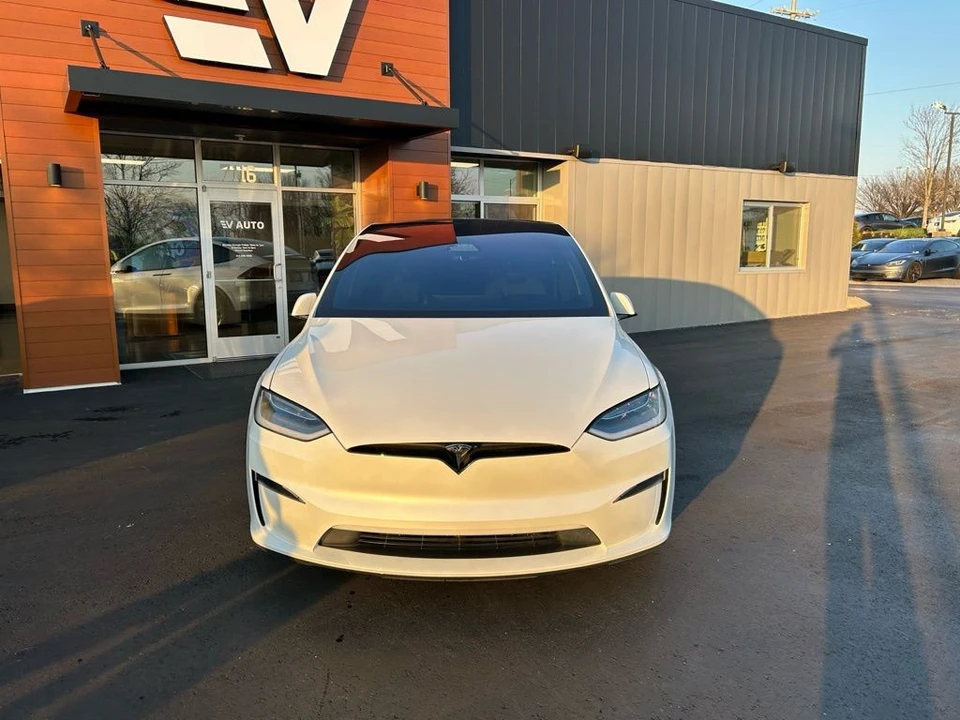 2023 Tesla Model X Plaid - Image 2 of 19