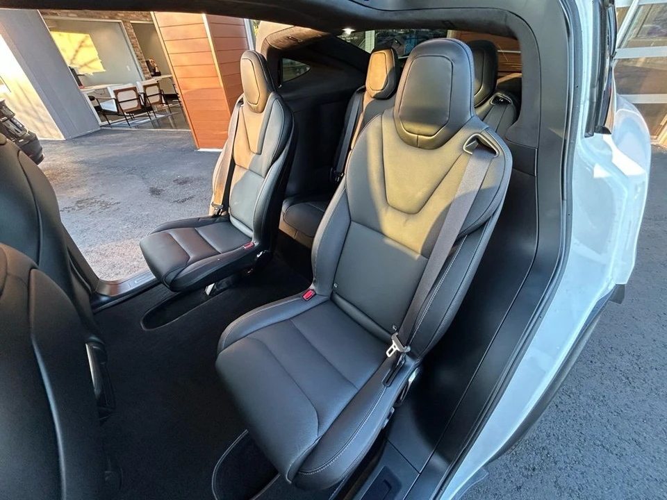 2023 Tesla Model X Plaid - Image 13 of 19