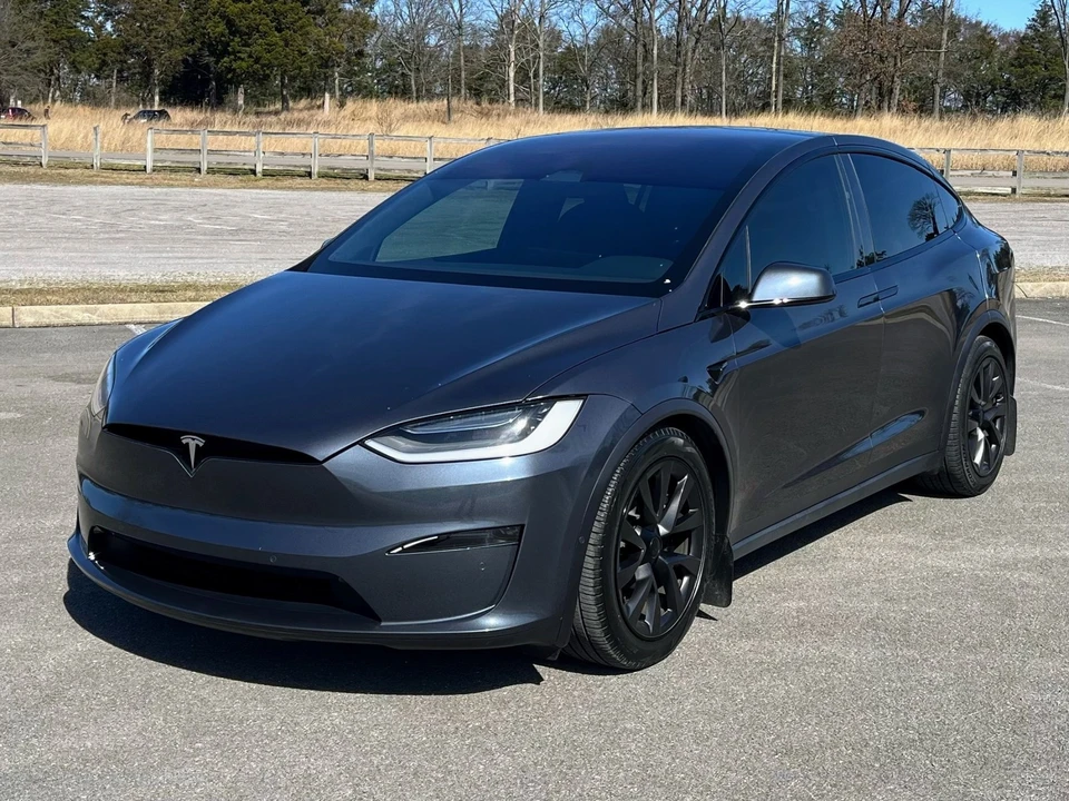 2023 Tesla Model X Plaid - Image 2 of 21