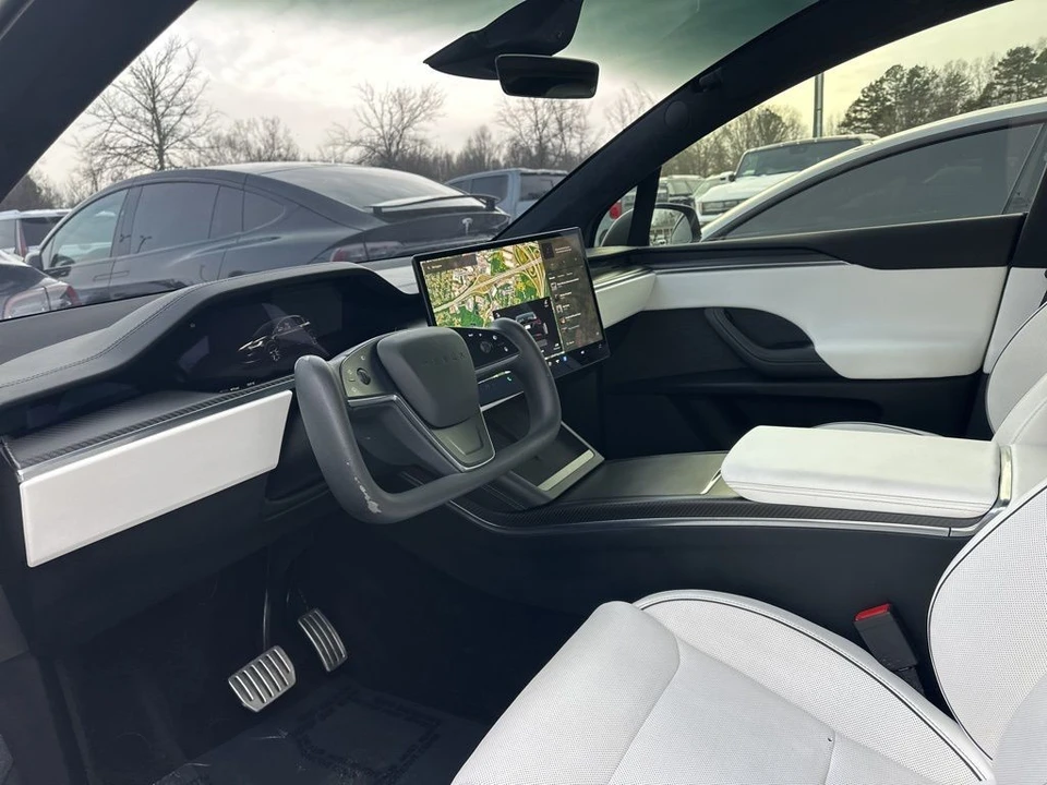2023 Tesla Model X Plaid - Image 3 of 6