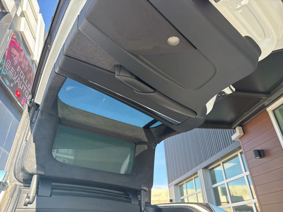 2023 Tesla Model X Plaid - Image 14 of 21