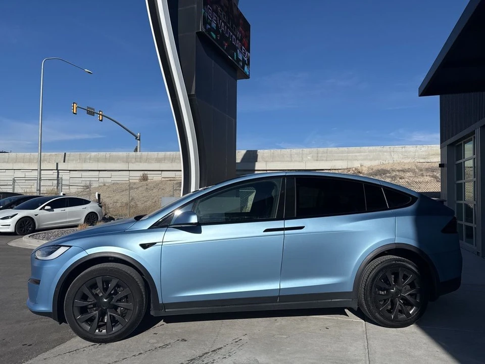 2023 Tesla Model X Plaid - Image 4 of 21