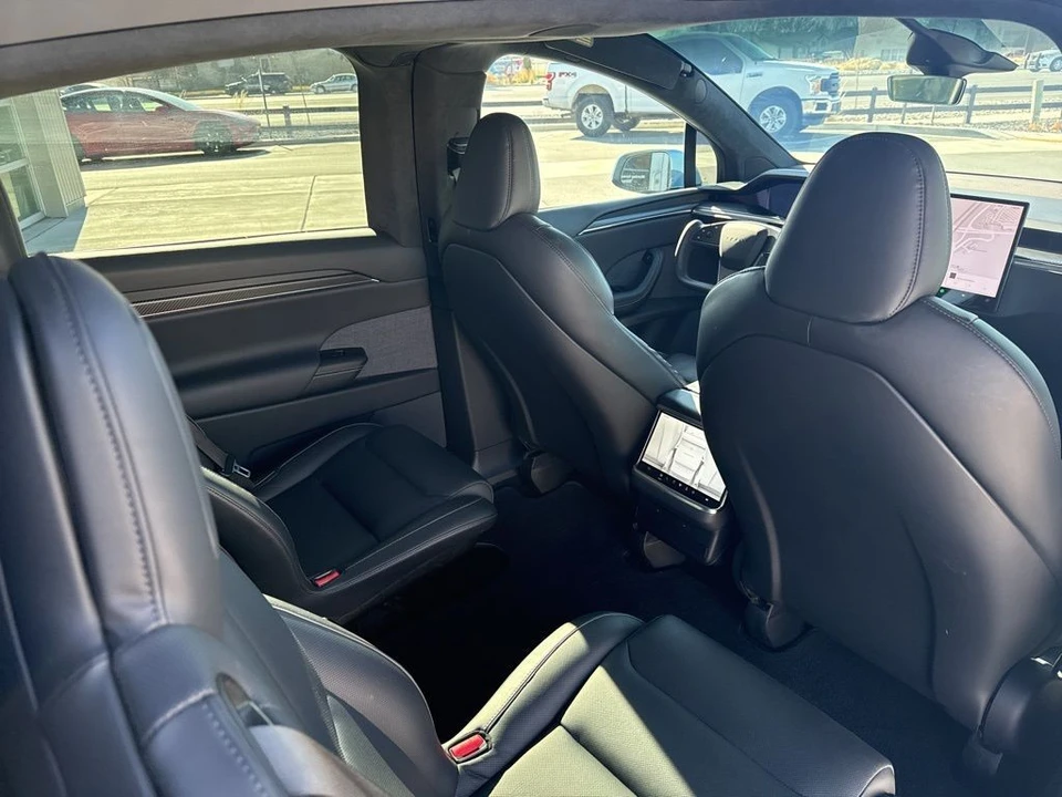 2023 Tesla Model X Plaid - Image 17 of 21