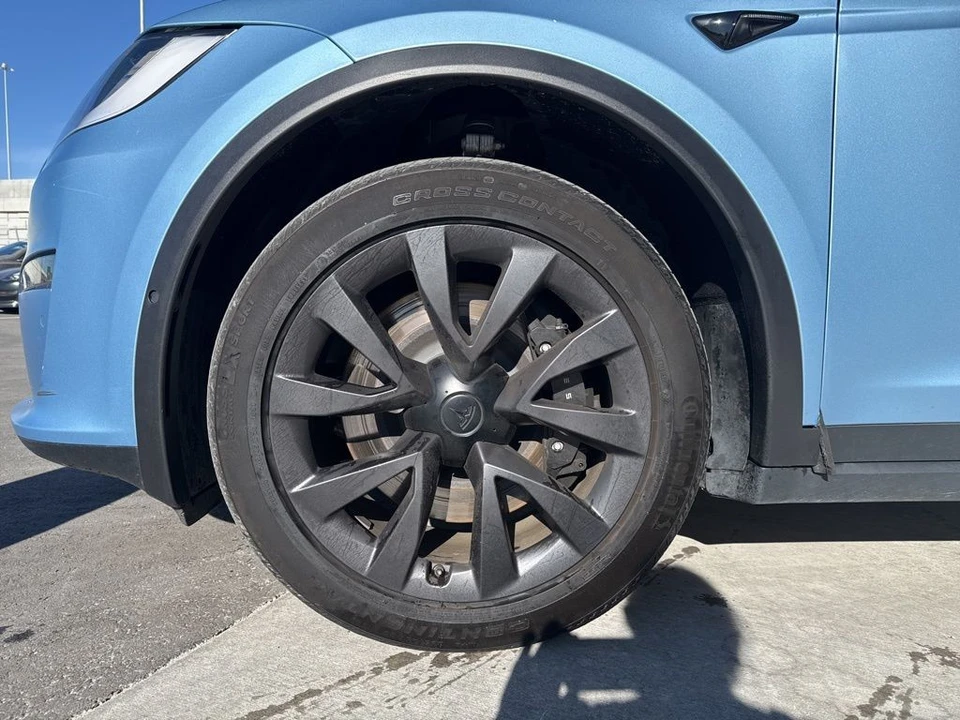 2023 Tesla Model X Plaid - Image 9 of 21