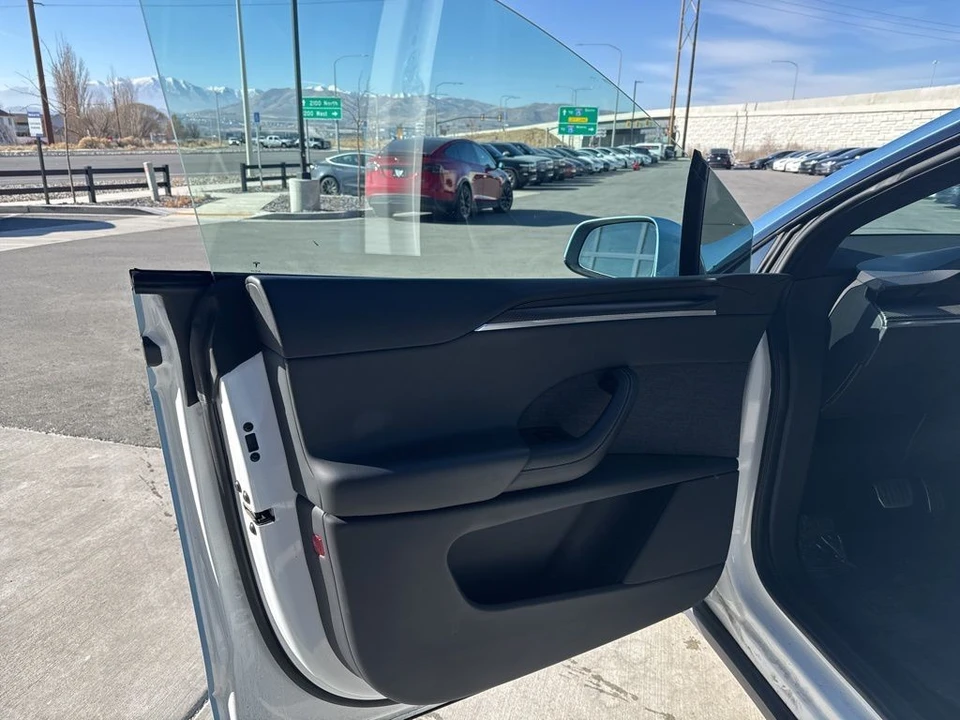 2023 Tesla Model X Plaid - Image 7 of 21