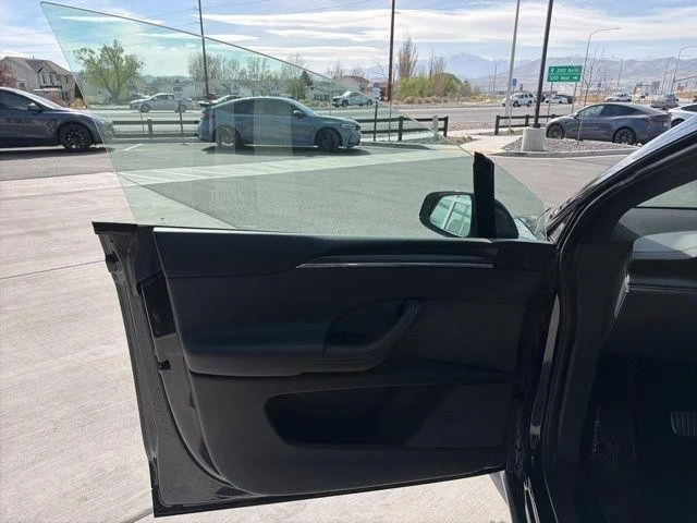 2023 Tesla Model X Plaid - Image 11 of 21
