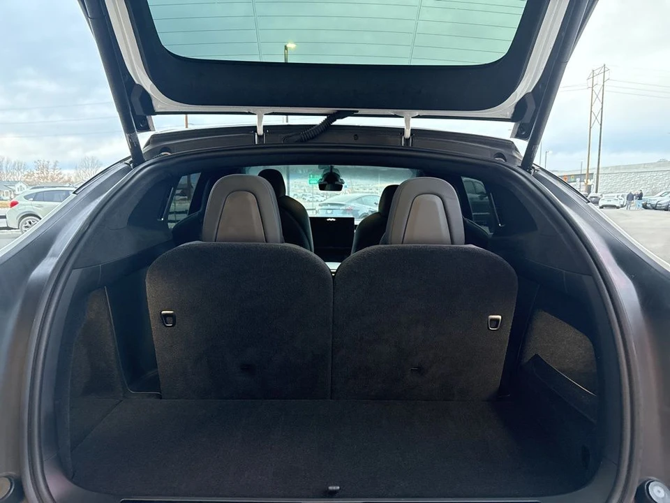 2023 Tesla Model X Plaid - Image 17 of 21