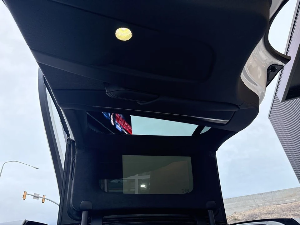 2023 Tesla Model X Plaid - Image 13 of 21